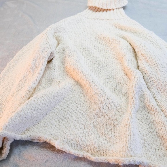 Sundance Womens Sweater L Ivory Knit Turtleneck Crocheted Sleeves Cabin Stretch - Picture 2 of 11